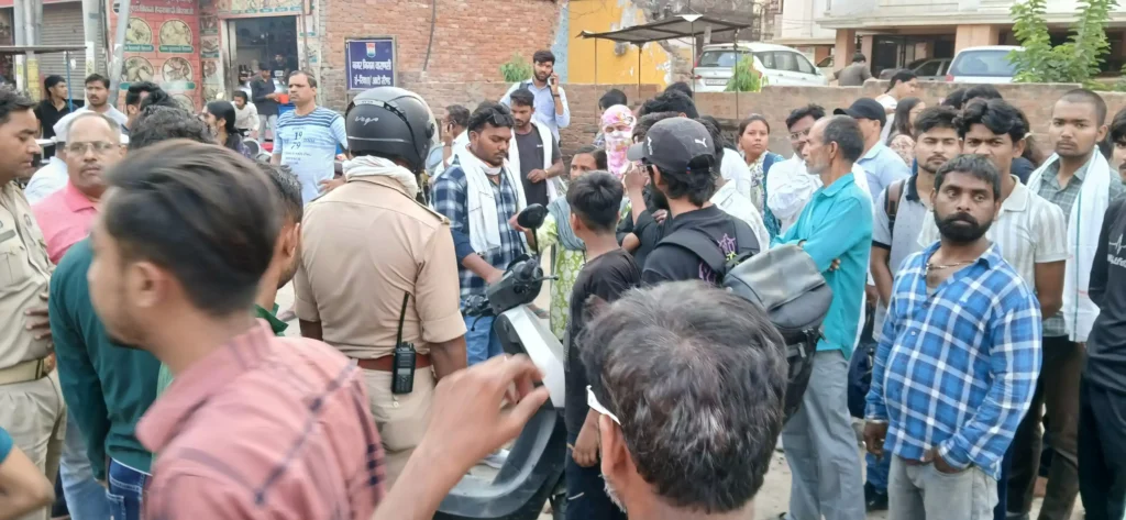 Road Accident : लंका थाना क्षेत्र में सड़क हादसा, मिनी बस की टक्कर से 18 वर्षीय छात्र नितिन गंभीर रूप से घायल Road Accident : लंका थाना क्षेत्र में सड़क हादसा, मिनी बस की टक्कर से 18 वर्षीय छात्र नितिन गंभीर रूप से घायल Road Accident : लंका थाना क्षेत्र में सड़क हादसा, मिनी बस की टक्कर से 18 वर्षीय छात्र नितिन गंभीर रूप से घायल