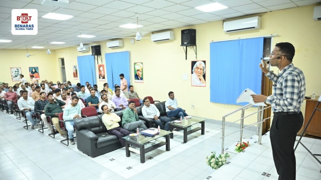 Unified Pension Scheme पर बरेका में जागरूकता सेमिनार का आयोजन, बड़ी संख्या में कर्मचारी हुए शामिल Unified Pension Scheme पर बरेका में जागरूकता सेमिनार का आयोजन, बड़ी संख्या में कर्मचारी हुए शामिल Unified Pension Scheme पर बरेका में जागरूकता सेमिनार का आयोजन, बड़ी संख्या में कर्मचारी हुए शामिल