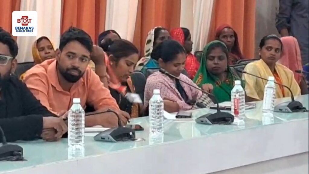 Sustainable livelihood: वाराणसी में 302 मुसहर परिवारों को स्थायी आजीविका से जोड़ने की बड़ी पहल, NCL सिंगरौली के साथ AMU साइन Sustainable livelihood: वाराणसी में 302 मुसहर परिवारों को स्थायी आजीविका से जोड़ने की बड़ी पहल, NCL सिंगरौली के साथ AMU साइन Sustainable livelihood: वाराणसी में 302 मुसहर परिवारों को स्थायी आजीविका से जोड़ने की बड़ी पहल, NCL सिंगरौली के साथ AMU साइन