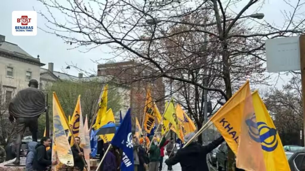 Canada: 'कनाडा में हिंदुओं को खदेड़ने की मांग', खालिस्तानी समर्थकों की टोरंटो में हिंदू विरोधी परेड Canada: 'कनाडा में हिंदुओं को खदेड़ने की मांग', खालिस्तानी समर्थकों की टोरंटो में हिंदू विरोधी परेड Canada: 'कनाडा में हिंदुओं को खदेड़ने की मांग', खालिस्तानी समर्थकों की टोरंटो में हिंदू विरोधी परेड