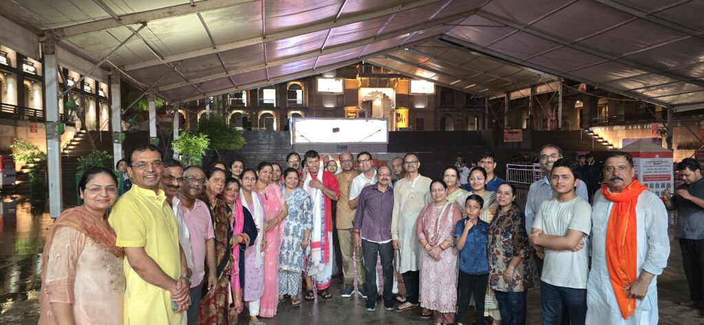 Rotary Club North : रोटरी क्लब ऑफ़ वाराणसी नॉर्थ ने किया बाबा विश्वनाथ की शयन आरती का दिव्य दर्शन Rotary Club North : रोटरी क्लब ऑफ़ वाराणसी नॉर्थ ने किया बाबा विश्वनाथ की शयन आरती का दिव्य दर्शन Rotary Club North : रोटरी क्लब ऑफ़ वाराणसी नॉर्थ ने किया बाबा विश्वनाथ की शयन आरती का दिव्य दर्शन