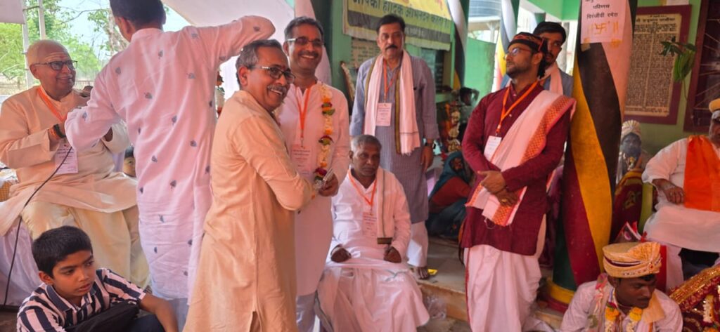 Rotary Club : नौगढ़ में रोटरी क्लब और महर्षि वाल्मीकि सेवा संस्थान ने किया सामूहिक विवाह का भव्य आयोजन Rotary Club : नौगढ़ में रोटरी क्लब और महर्षि वाल्मीकि सेवा संस्थान ने किया सामूहिक विवाह का भव्य आयोजन Rotary Club : नौगढ़ में रोटरी क्लब और महर्षि वाल्मीकि सेवा संस्थान ने किया सामूहिक विवाह का भव्य आयोजन