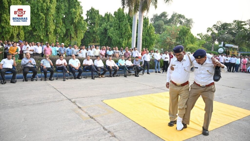 बरेका Mock Drill 2025: आपदा प्रबंधन में 100% तैयारी का प्रदर्शन, बरेका में हुआ युद्ध जैसी स्थिति का अभ्यास बरेका Mock Drill 2025: आपदा प्रबंधन में 100% तैयारी का प्रदर्शन, बरेका में हुआ युद्ध जैसी स्थिति का अभ्यास बरेका Mock Drill 2025: आपदा प्रबंधन में 100% तैयारी का प्रदर्शन, बरेका में हुआ युद्ध जैसी स्थिति का अभ्यास