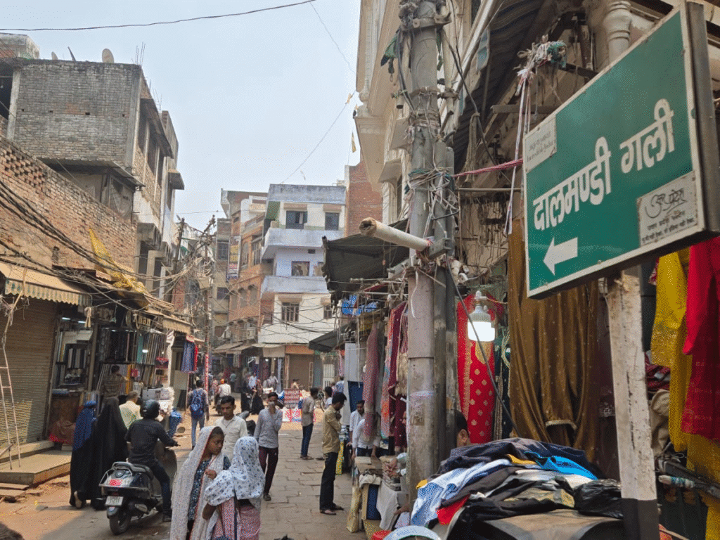 Dal Mandi चौड़ीकरण विवाद: मोहम्मद यासीन ने मस्जिदों के संरक्षण के लिए उठाई कानूनी लड़ाई की आवाज Dal Mandi चौड़ीकरण विवाद: मोहम्मद यासीन ने मस्जिदों के संरक्षण के लिए उठाई कानूनी लड़ाई की आवाज Dal Mandi चौड़ीकरण विवाद: मोहम्मद यासीन ने मस्जिदों के संरक्षण के लिए उठाई कानूनी लड़ाई की आवाज