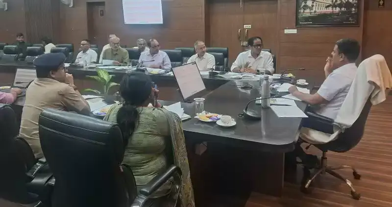 काशी के विकास को मिला नया बूस्ट: VDA ने 68.16 करोड़ की 15 परियोजनाओं को दी मंजूरी, स्मार्ट बस अड्डे और चौराहों का होगा सुंदरीकरण काशी के विकास को मिला नया बूस्ट: VDA ने 68.16 करोड़ की 15 परियोजनाओं को दी मंजूरी, स्मार्ट बस अड्डे और चौराहों का होगा सुंदरीकरण काशी के विकास को मिला नया बूस्ट: VDA ने 68.16 करोड़ की 15 परियोजनाओं को दी मंजूरी, स्मार्ट बस अड्डे और चौराहों का होगा सुंदरीकरण