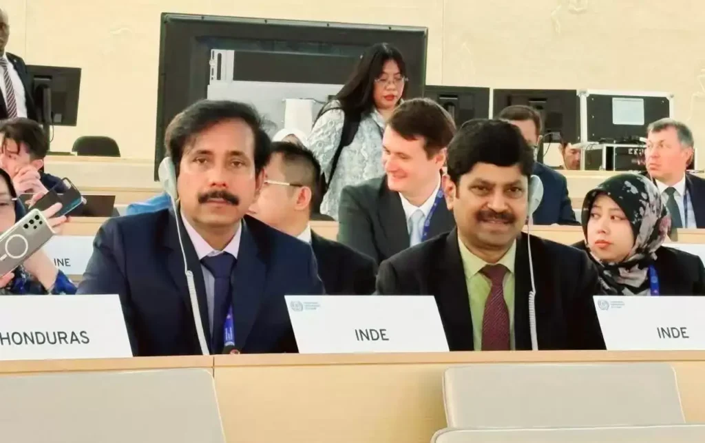 ILC 2025: UP के श्रम मंत्री अनिल राजभर ने किया भारत का प्रतिनिधित्व, डॉ. अम्बेडकर को दी श्रद्धांजलि ILC 2025: UP के श्रम मंत्री अनिल राजभर ने किया भारत का प्रतिनिधित्व, डॉ. अम्बेडकर को दी श्रद्धांजलि ILC 2025: UP के श्रम मंत्री अनिल राजभर ने किया भारत का प्रतिनिधित्व, डॉ. अम्बेडकर को दी श्रद्धांजलि