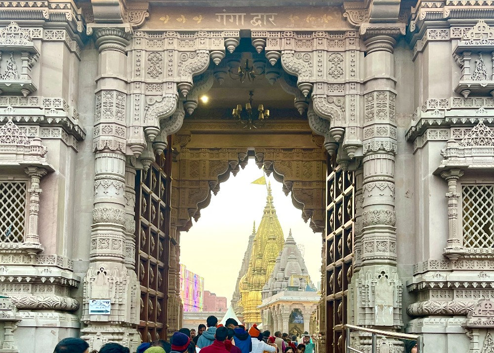 Kashi Vishwanath मंदिर क्षेत्र में अतिक्रमण पर सख्ती,पुलिस कमिश्नर ने दी कड़ी चेतावनी Kashi Vishwanath मंदिर क्षेत्र में अतिक्रमण पर सख्ती,पुलिस कमिश्नर ने दी कड़ी चेतावनी Kashi Vishwanath मंदिर क्षेत्र में अतिक्रमण पर सख्ती,पुलिस कमिश्नर ने दी कड़ी चेतावनी