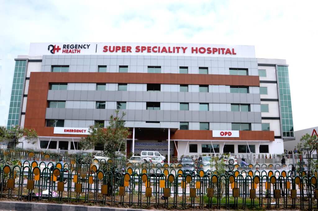 काशी बन रही Medical Tourism Hub,₹902 करोड़ की लागत से बन रहे तीन नए अस्पताल काशी बन रही Medical Tourism Hub,₹902 करोड़ की लागत से बन रहे तीन नए अस्पताल काशी बन रही Medical Tourism Hub,₹902 करोड़ की लागत से बन रहे तीन नए अस्पताल