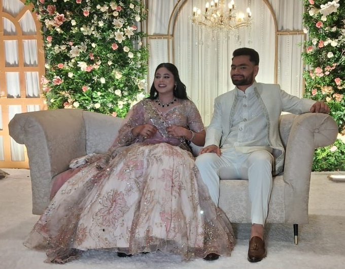 Rinku Singh-Priya Engagement : क्रिकेटर रिंकू सिंह और सांसद प्रिया सरोज की हुई सगाई, एक-दूसरे का हाथ पकड़े आए नजर Rinku Singh-Priya Engagement : क्रिकेटर रिंकू सिंह और सांसद प्रिया सरोज की हुई सगाई, एक-दूसरे का हाथ पकड़े आए नजर Rinku Singh-Priya Engagement : क्रिकेटर रिंकू सिंह और सांसद प्रिया सरोज की हुई सगाई, एक-दूसरे का हाथ पकड़े आए नजर