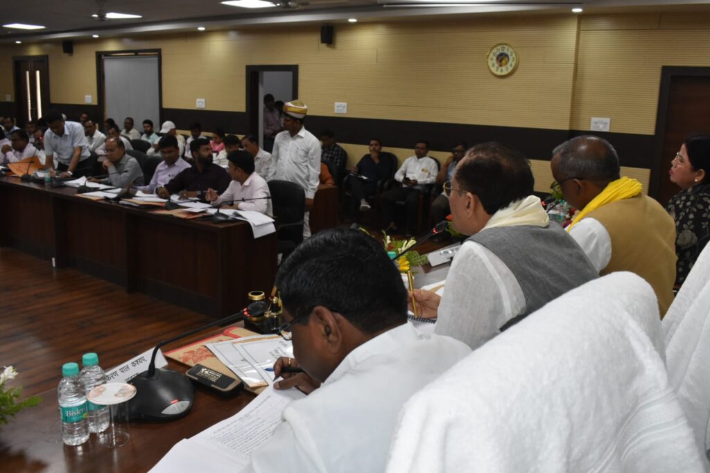 Legislative Council नियम पुनरीक्षण समिति की बैठक सम्पन्न, जनप्रतिनिधियों के प्रश्नों का त्वरित समाधान सुनिश्चित करने के निर्देश Legislative Council नियम पुनरीक्षण समिति की बैठक सम्पन्न, जनप्रतिनिधियों के प्रश्नों का त्वरित समाधान सुनिश्चित करने के निर्देश Legislative Council नियम पुनरीक्षण समिति की बैठक सम्पन्न, जनप्रतिनिधियों के प्रश्नों का त्वरित समाधान सुनिश्चित करने के निर्देश