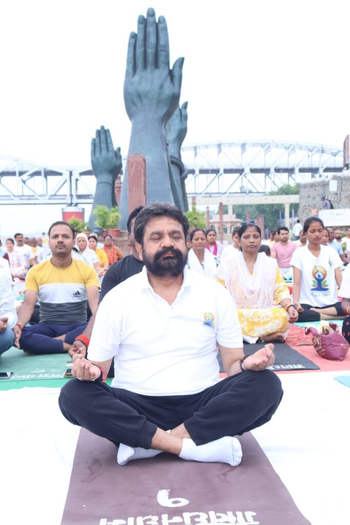 वाराणसी में भव्य Yoga Marathon , आयुष मंत्री डॉ. दयाशंकर मिश्र "दयालु" ने लिया हिस्सा वाराणसी में भव्य Yoga Marathon , आयुष मंत्री डॉ. दयाशंकर मिश्र "दयालु" ने लिया हिस्सा वाराणसी में भव्य Yoga Marathon , आयुष मंत्री डॉ. दयाशंकर मिश्र "दयालु" ने लिया हिस्सा