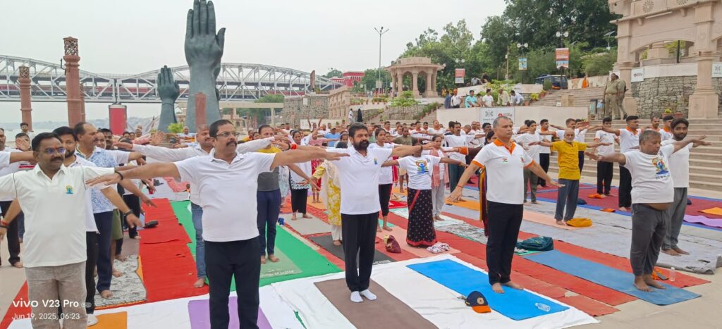वाराणसी में भव्य Yoga Marathon , आयुष मंत्री डॉ. दयाशंकर मिश्र "दयालु" ने लिया हिस्सा वाराणसी में भव्य Yoga Marathon , आयुष मंत्री डॉ. दयाशंकर मिश्र "दयालु" ने लिया हिस्सा वाराणसी में भव्य Yoga Marathon , आयुष मंत्री डॉ. दयाशंकर मिश्र "दयालु" ने लिया हिस्सा