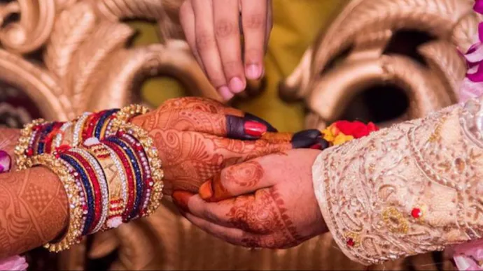 प्रयागराज में Arranged Marriage विवाद: कप्तान निषाद और सितारा देवी का मामला चर्चा में प्रयागराज में Arranged Marriage विवाद: कप्तान निषाद और सितारा देवी का मामला चर्चा में प्रयागराज में Arranged Marriage विवाद: कप्तान निषाद और सितारा देवी का मामला चर्चा में