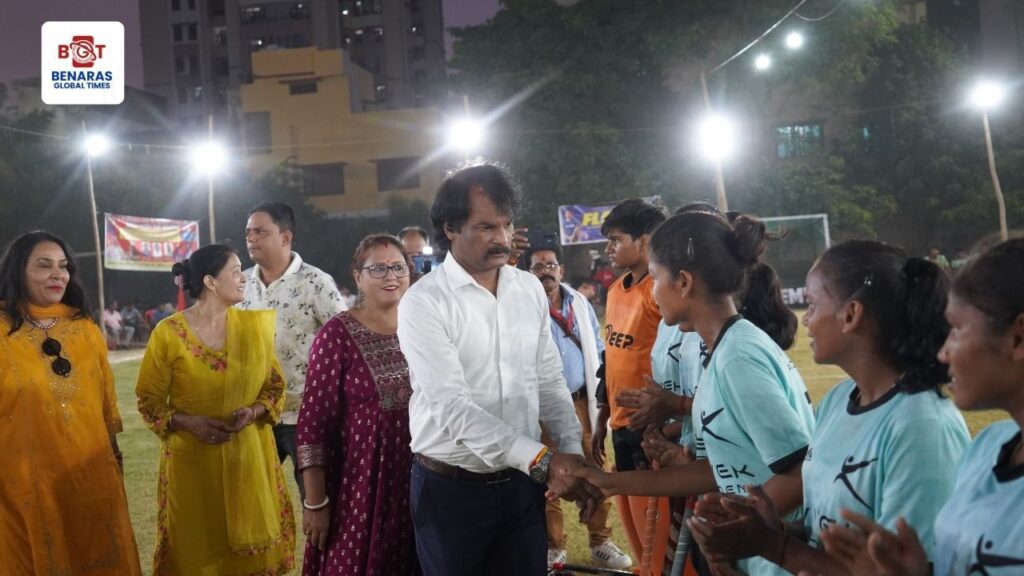 Vivek Singh Hockey Tournament 2025 का समापन, धनराज पिल्लै बोले – बनारस से निकल रहे हैं विश्वस्तरीय खिलाड़ी Vivek Singh Hockey Tournament 2025 का समापन, धनराज पिल्लै बोले – बनारस से निकल रहे हैं विश्वस्तरीय खिलाड़ी Vivek Singh Hockey Tournament 2025 का समापन, धनराज पिल्लै बोले – बनारस से निकल रहे हैं विश्वस्तरीय खिलाड़ी