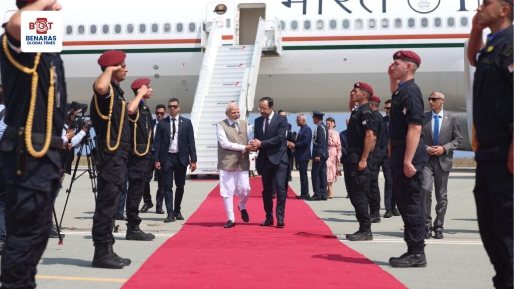 PM Modi को साइप्रस का सर्वोच्च सम्मान 'ग्रैंड क्रॉस' से नवाजा गया, बोले- 140 करोड़ भारतवासियों का सम्मान है PM Modi को साइप्रस का सर्वोच्च सम्मान 'ग्रैंड क्रॉस' से नवाजा गया, बोले- 140 करोड़ भारतवासियों का सम्मान है PM Modi को साइप्रस का सर्वोच्च सम्मान 'ग्रैंड क्रॉस' से नवाजा गया, बोले- 140 करोड़ भारतवासियों का सम्मान है