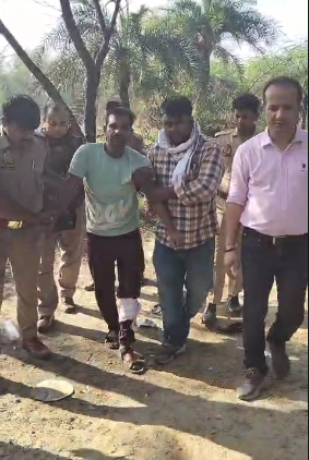 कुख्यात पशु तस्कर शहाब हुसैन मुठभेड़ में घायल, SOG और पुलिस की बड़ी कार्रवाई कुख्यात पशु तस्कर शहाब हुसैन मुठभेड़ में घायल, SOG और पुलिस की बड़ी कार्रवाई कुख्यात पशु तस्कर शहाब हुसैन मुठभेड़ में घायल, SOG और पुलिस की बड़ी कार्रवाई