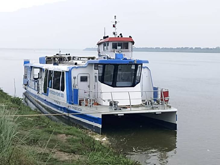 काशी में गंगा की लहरों पर दौड़ेगा Catamaran Cruise,अगस्त 2025 से शुरू होगा संचालन काशी में गंगा की लहरों पर दौड़ेगा Catamaran Cruise,अगस्त 2025 से शुरू होगा संचालन काशी में गंगा की लहरों पर दौड़ेगा Catamaran Cruise,अगस्त 2025 से शुरू होगा संचालन