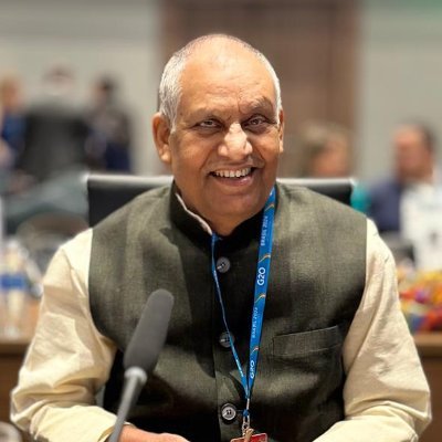 IIVR वाराणसी में किसान संवाद: कृषि तकनीक, FPO और जैविक खेती पर केंद्रीय मंत्री रामनाथ ठाकुर का विशेष ज़ोर IIVR वाराणसी में किसान संवाद: कृषि तकनीक, FPO और जैविक खेती पर केंद्रीय मंत्री रामनाथ ठाकुर का विशेष ज़ोर IIVR वाराणसी में किसान संवाद: कृषि तकनीक, FPO और जैविक खेती पर केंद्रीय मंत्री रामनाथ ठाकुर का विशेष ज़ोर