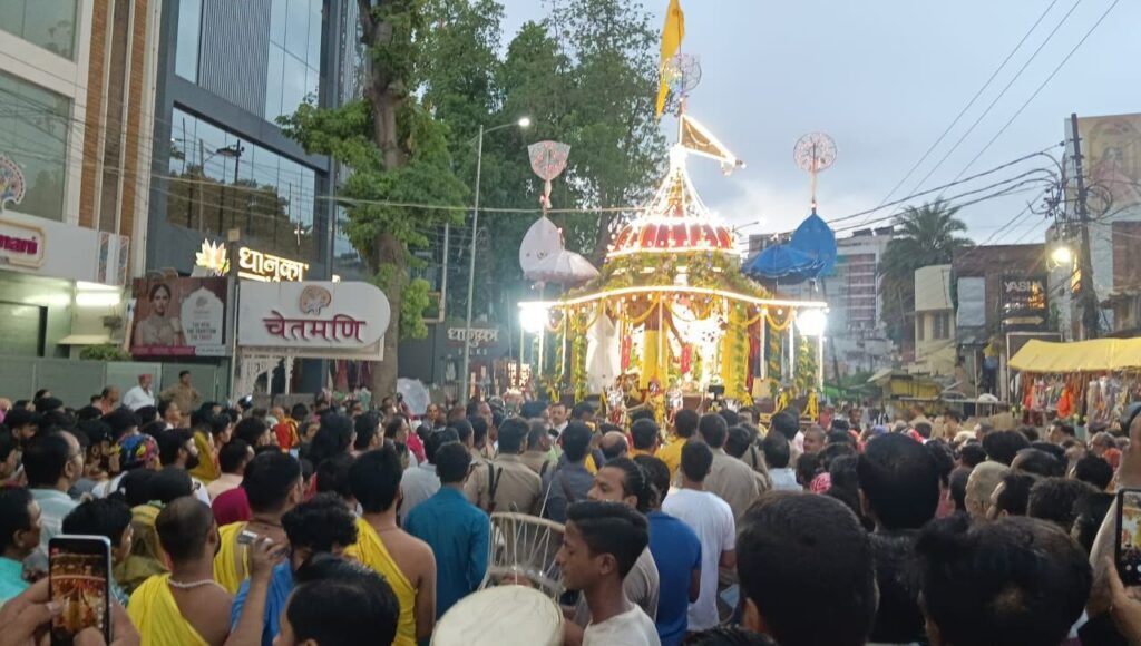 Rath Yatra Mela : भगवान जगन्नाथ रथ पर हुए विराजमान, दर्शन कर भावविभोर हो रहे भक्त, काशी में तीन दिवसीय रथयात्रा मेला शुरू Rath Yatra Mela : भगवान जगन्नाथ रथ पर हुए विराजमान, दर्शन कर भावविभोर हो रहे भक्त, काशी में तीन दिवसीय रथयात्रा मेला शुरू Rath Yatra Mela : भगवान जगन्नाथ रथ पर हुए विराजमान, दर्शन कर भावविभोर हो रहे भक्त, काशी में तीन दिवसीय रथयात्रा मेला शुरू