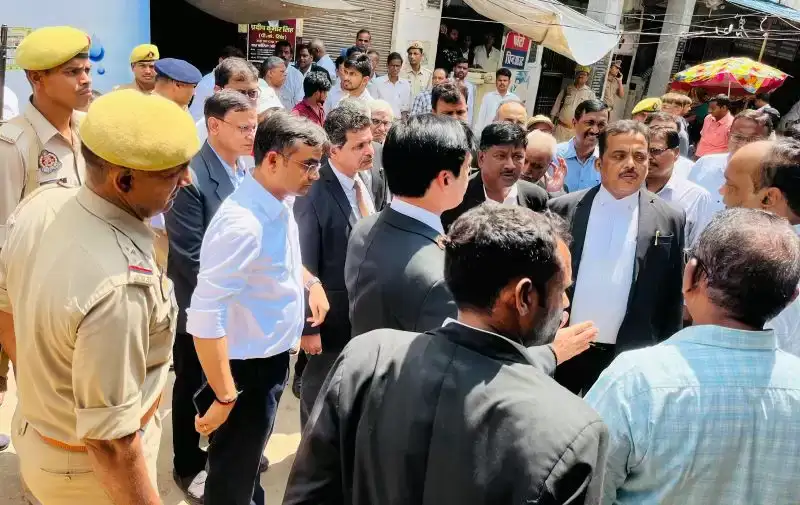 Court Premises में जलभराव पर प्रशासन सख्त, DM और District Judge ने किया औचक निरीक्षण, दिए सख्त निर्देश Court Premises में जलभराव पर प्रशासन सख्त, DM और District Judge ने किया औचक निरीक्षण, दिए सख्त निर्देश Court Premises में जलभराव पर प्रशासन सख्त, DM और District Judge ने किया औचक निरीक्षण, दिए सख्त निर्देश