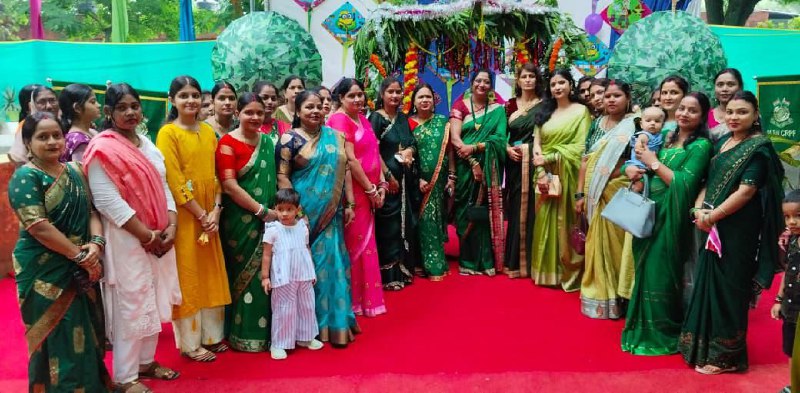 Varanasi : 95 बटालियन सीआरपीएफ में महिलाओं ने धूमधाम से मनाया हरियाली तीज Varanasi : 95 बटालियन सीआरपीएफ में महिलाओं ने धूमधाम से मनाया हरियाली तीज Varanasi : 95 बटालियन सीआरपीएफ में महिलाओं ने धूमधाम से मनाया हरियाली तीज