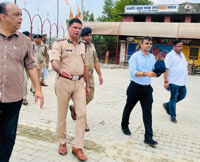 Varanasi : DM ने किया मोडेला तिराहा से मोहनसराय तक के कावड़ मार्गों का निरीक्षण, व्यवस्थाओं को परखा Varanasi : DM ने किया मोडेला तिराहा से मोहनसराय तक के कावड़ मार्गों का निरीक्षण, व्यवस्थाओं को परखा Varanasi : DM ने किया मोडेला तिराहा से मोहनसराय तक के कावड़ मार्गों का निरीक्षण, व्यवस्थाओं को परखा