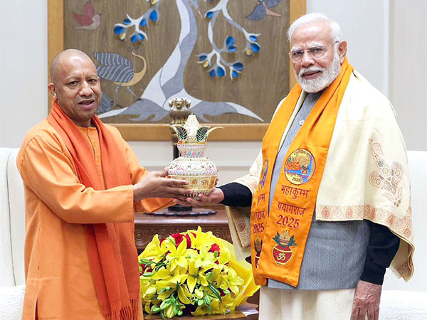 वाराणसी दौरे पर CM Yogi : 2 अगस्त को काशी में पीएम मोदी के कार्यक्रम की तैयारियों का लेंगे जायजा CM Yogi