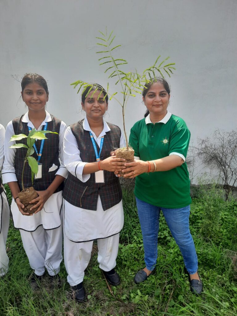 “एक पेड़ माँ के नाम” के संकल्प के साथ Rotary Club ऑफ़ वाराणसी नॉर्थ ने किया 2000 से अधिक पौधों का रोपण “एक पेड़ माँ के नाम” के संकल्प के साथ Rotary Club ऑफ़ वाराणसी नॉर्थ ने किया 2000 से अधिक पौधों का रोपण “एक पेड़ माँ के नाम” के संकल्प के साथ Rotary Club ऑफ़ वाराणसी नॉर्थ ने किया 2000 से अधिक पौधों का रोपण