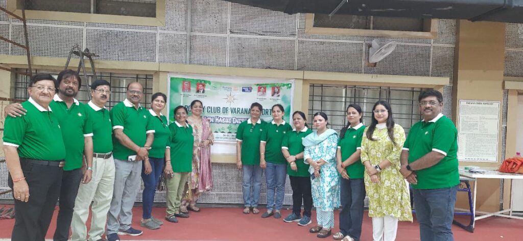 'हरित काशी' के संकल्प के साथ Rotary Club ने सनबीम स्कूल में बांटे 1000 पौधे, छात्रों में पर्यावरण के प्रति जागरूकता Rotary Club