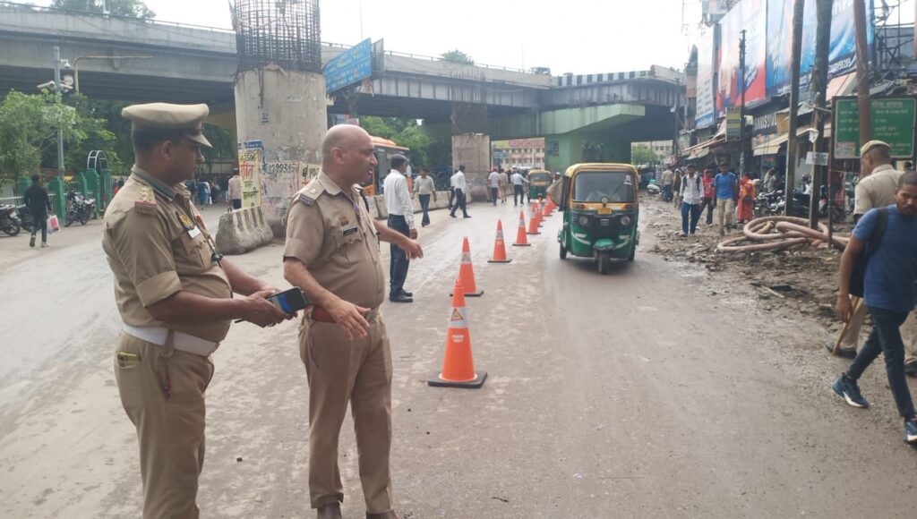 कैंट स्टेशन पर जाम से मिलेगी राहत: ADCP Traffic अंशुमान मिश्रा की पहल से टोटो-टैम्पो पर कसा शिकंजा ADCP Traffic