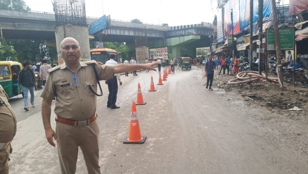 कैंट स्टेशन पर जाम से मिलेगी राहत: ADCP Traffic अंशुमान मिश्रा की पहल से टोटो-टैम्पो पर कसा शिकंजा ADCP Traffic