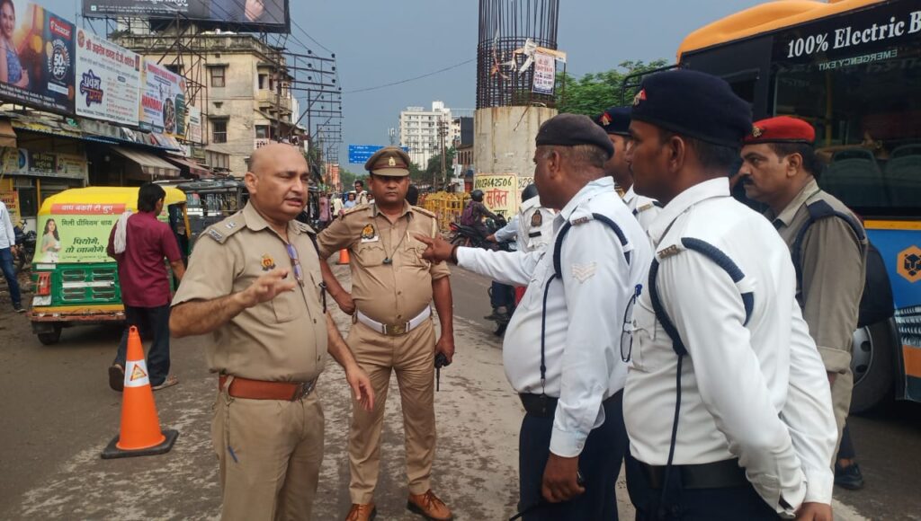 कैंट स्टेशन पर जाम से मिलेगी राहत: ADCP Traffic अंशुमान मिश्रा की पहल से टोटो-टैम्पो पर कसा शिकंजा ADCP Traffic
