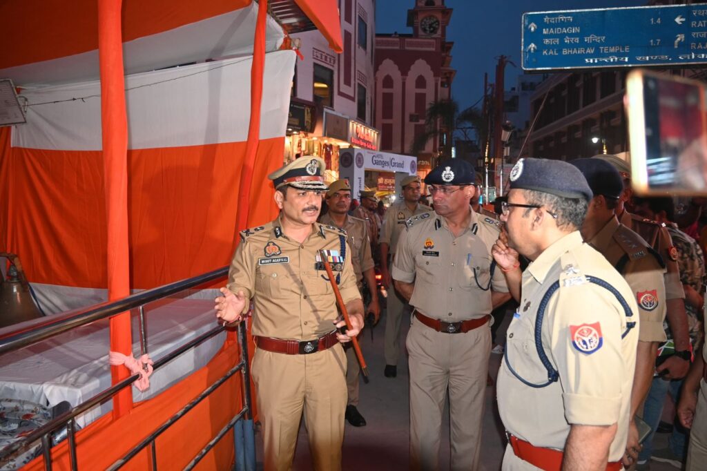श्रावण मास के प्रथम सोमवार पर Police Commissioner ने किया कांवड़ मार्ग का निरीक्षण Police Commissioner