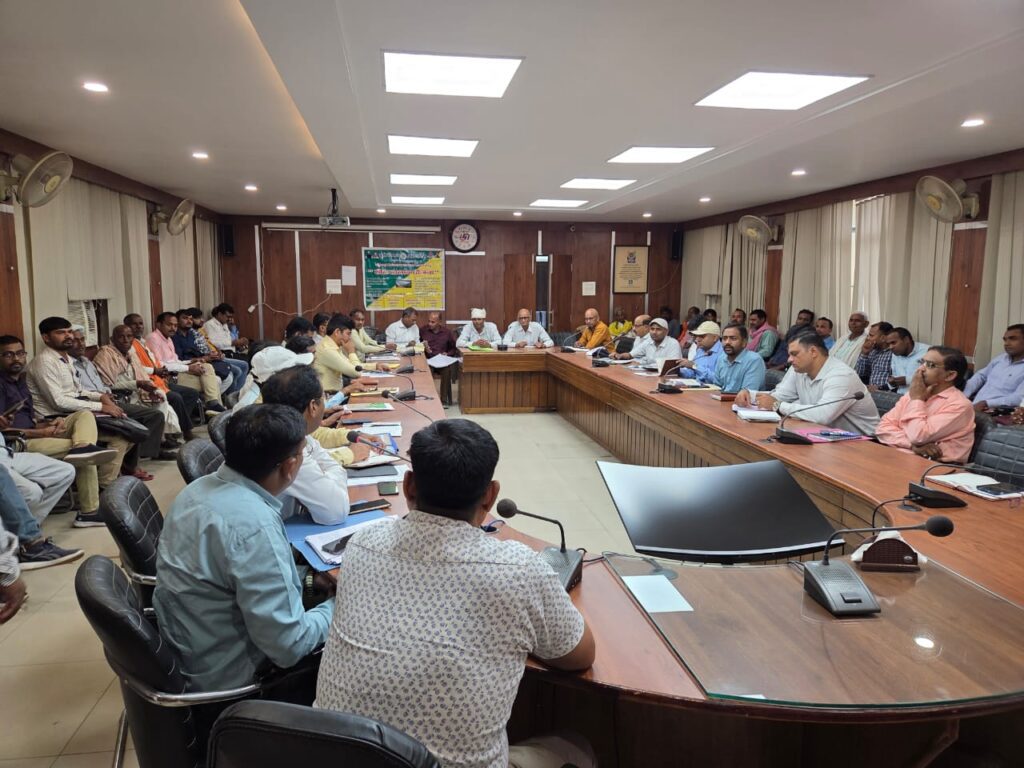 Farmer Day : किसान दिवस पर किसानों को मिली सरकारी योजनाओं की जानकारी, 13 अगस्त तक कर सकते हैं मिनी नंदिनी योजना में आवेदन Farmer