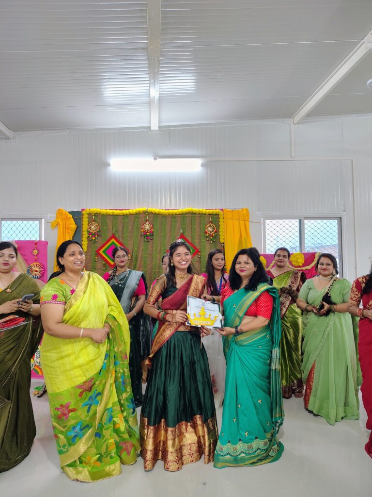 Hariyali Teej: वनिता इंस्टिट्यूट में धूमधाम से मना हरियाली तीज महोत्सव,रंगारंग प्रस्तुतियों ने मोहा मन Hariyali Teej