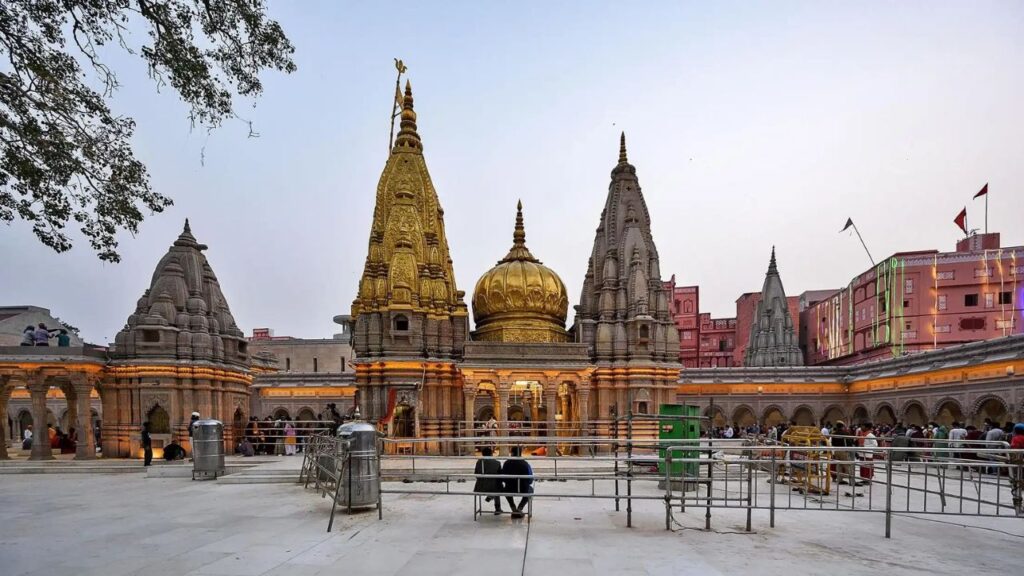 Sawan 2025: काशी विश्वनाथ धाम में पुलिसकर्मी अब भक्तों को कहेंगे 'सर' और 'मैडम', लागू होगी नो-टच पॉलिसी Sawan 2025: काशी विश्वनाथ धाम में पुलिसकर्मी अब भक्तों को कहेंगे 'सर' और 'मैडम', लागू होगी नो-टच पॉलिसी Sawan 2025: काशी विश्वनाथ धाम में पुलिसकर्मी अब भक्तों को कहेंगे 'सर' और 'मैडम', लागू होगी नो-टच पॉलिसी