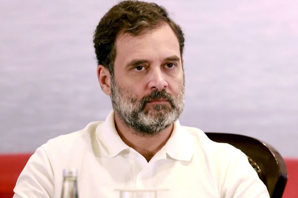 Rahul Gandhi: इलेक्शन कमीशन पर तीखा हमला, कहा- 'चुनाव सिस्टम मर चुका, हमारे पास धांधली के सबूत' Rahul Gandhi: इलेक्शन कमीशन पर तीखा हमला, कहा- 'चुनाव सिस्टम मर चुका, हमारे पास धांधली के सबूत' Rahul Gandhi: इलेक्शन कमीशन पर तीखा हमला, कहा- 'चुनाव सिस्टम मर चुका, हमारे पास धांधली के सबूत'