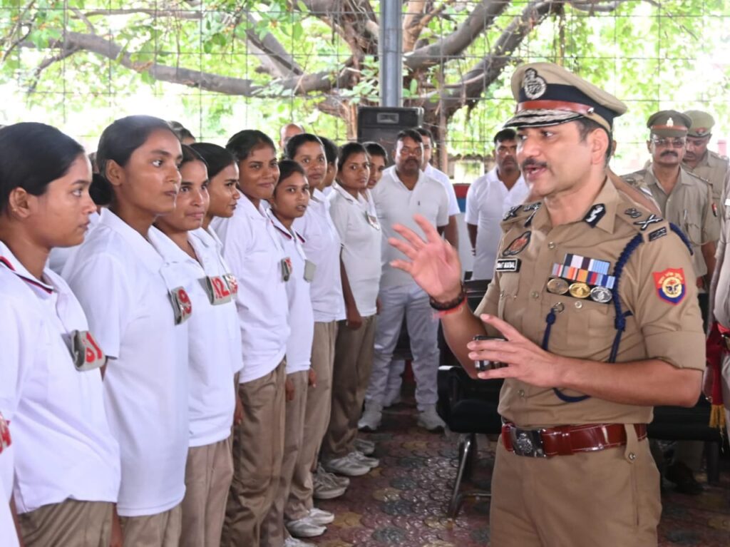 Police Commissioner ने 501 महिला प्रशिक्षु आरक्षियों को दिए मॉडर्न पुलिसिंग के गुर Police Commissioner