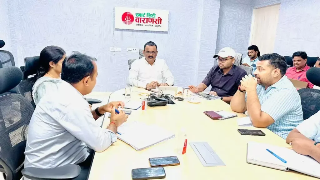 विकास कार्यों की समीक्षा बैठक: Mayor अशोक तिवारी ने दिए स्वच्छता अभियान, जल आपूर्ति और सौंदर्यीकरण के निर्देश Mayor
