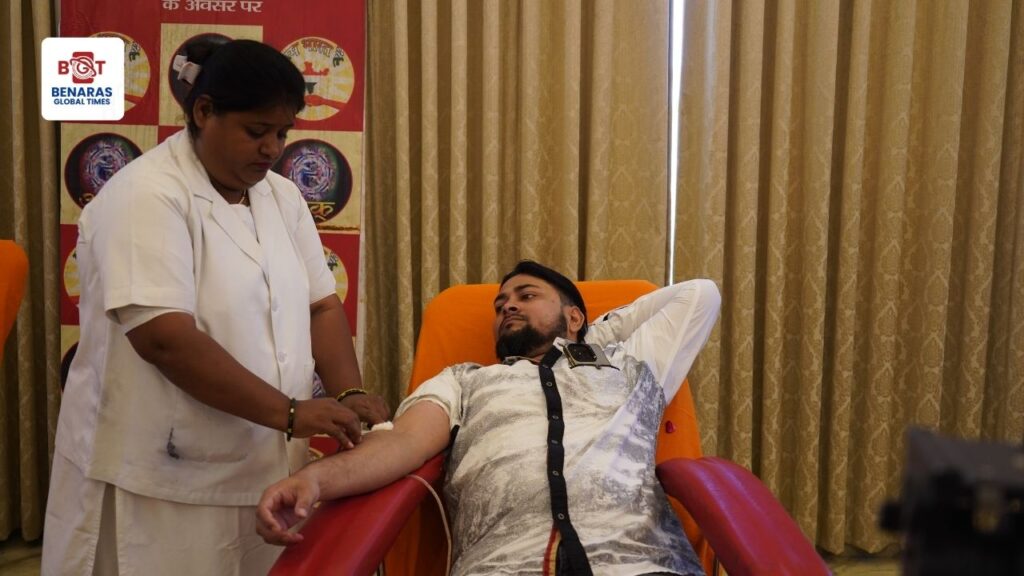 Blood Donation Camp: स्वामी ओमा द अक के जन्मदिवस पर लगा रक्तदान शिविर, एडीएम सिटी ने कहा – रक्तदान है महान कार्य Blood Donation Camp: स्वामी ओमा द अक के जन्मदिवस पर लगा रक्तदान शिविर, एडीएम सिटी ने कहा – रक्तदान है महान कार्य Blood Donation Camp: स्वामी ओमा द अक के जन्मदिवस पर लगा रक्तदान शिविर, एडीएम सिटी ने कहा – रक्तदान है महान कार्य