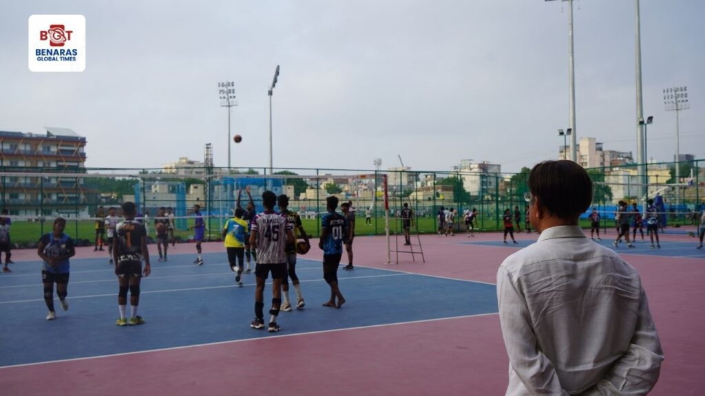 Sigra Stadium: डॉ. आर.के. ओझा ने आरएसओ विमला सिंह से खेल विकास पर की चर्चा Sigra Stadium: डॉ. आर.के. ओझा ने आरएसओ विमला सिंह से खेल विकास पर की चर्चा Sigra Stadium: डॉ. आर.के. ओझा ने आरएसओ विमला सिंह से खेल विकास पर की चर्चा